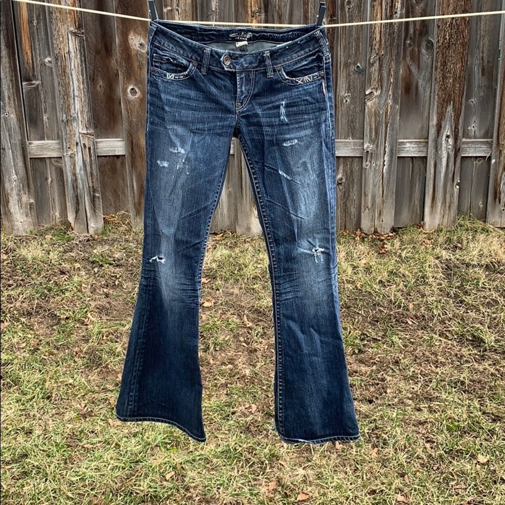 Silver Tuesday 22 flare jeans.